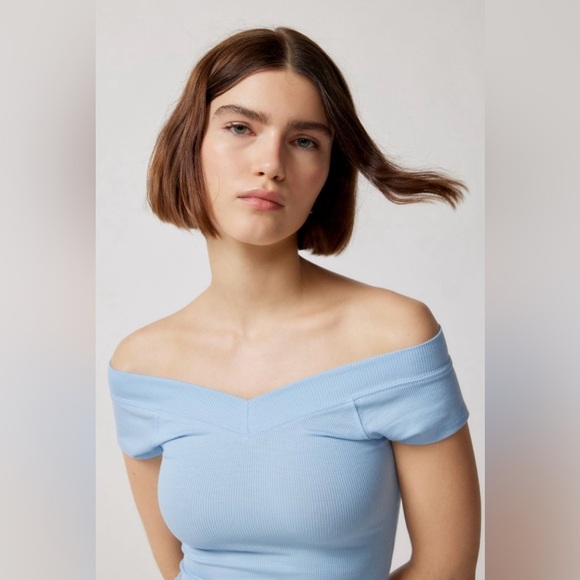 NWT BDG Shannen V-Neck Top in Light Blue XL - Picture 2 of 7